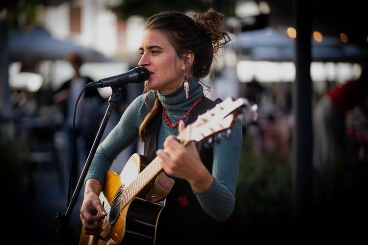 Nuovo eventoLive Music with <emit